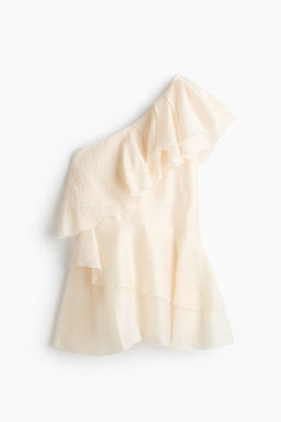 Vestido de un hombro con volantes