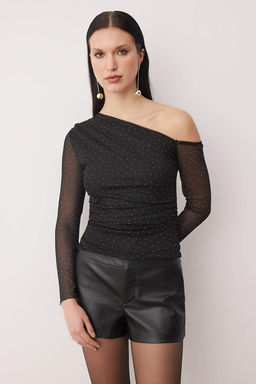 Siyah Par?lt?l? Tas Bask?l? Asimetrik Yaka Orme Party Bluz TPRAW26BZ00061