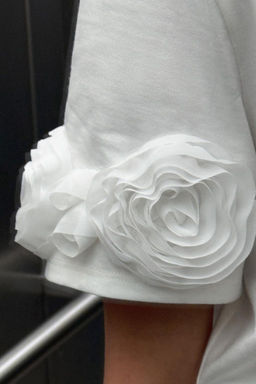 VOLUMINOUS FLORAL T-SHIRT - Zara фото 4