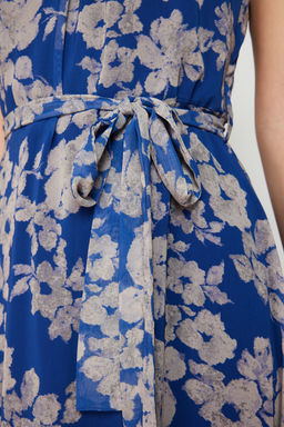 Lacivert Cicek Desenli Kusakl? A Kesim Halter Yaka Kolsuz Midi Astarl? Dokuma Elbise TWOSS20EL2536