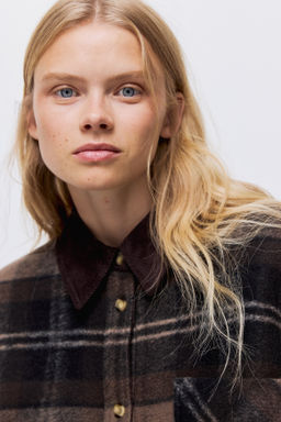Chaqueta camisera con forro en borreguito - H&m фото 7