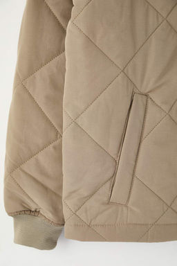 Bej Regular Fit Kapitone C?t C?tl? Unisex K?sl?k Mont TMNAW26MO00017 - Trendyolmilla фото 6
