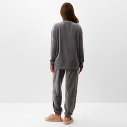 Костюм женский (свитшот, брюки) KAFTAN Plushy, размер 44-46, серый