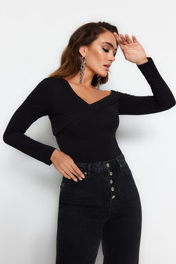 Siyah Pamuklu Esnek Volanl? Fitted/Vucuda Oturan Crop Orme Bluz TWOAW24BZ00161
