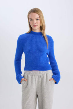 Крутой трикотажный свитер стандартной посадки с полуводолазкой - Defacto фото 3