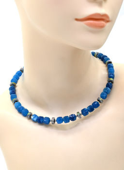 Колье чокер из кальцита кубики гр.8мм цв.апатит, 44см