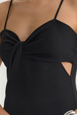 TRENDYOLMILLA Siyah Cut Out/Pencere Detayl? Dokuma Uzun S?k Abiye Elbise TPRSS25AE00023  фото 4