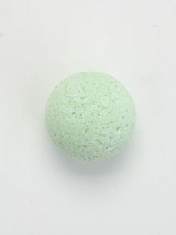 Цена за 2 шт. Бомбочка для ванны Winter holidays, 40 гр, еловый аромат, Ural Lab