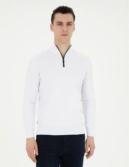 Ekru Slim Fit Fermuarl_ Dik Yaka Triko Kazak