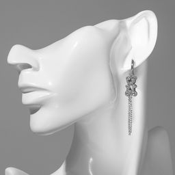 Серьги висячие со стразами «Мишка» с сердцем, белые в серебре