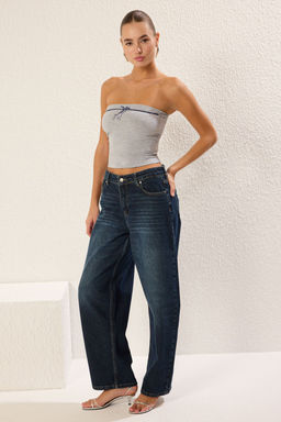 Trendyolmilla Gri Melanj Fitted/Vucuda Oturan Carmen Yaka Fiyonklu Esnek Orme Bluz TWOSS25BZ00151  фото 2