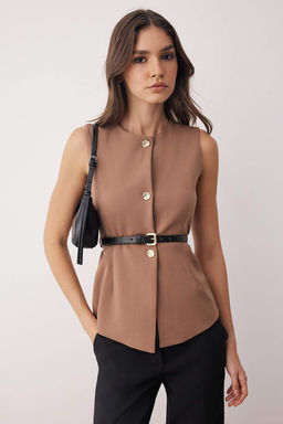 Bej Kemerli Gold Aksesuar Dugmeli Regular Yelek TWOAW26YE00036