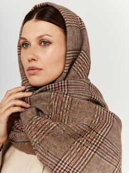 в составе ШЕРСТЬ и КАШЕМИР Большой, мягкий, теплый однотонный двусторонний палантин.