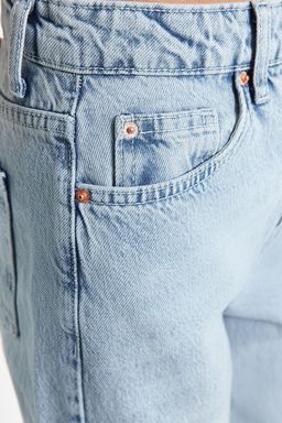 Mavi Yuksek Bel Straight Duz Kesim %100 Pamuk Non-Stretch Jeans TWOSS22JE0242
