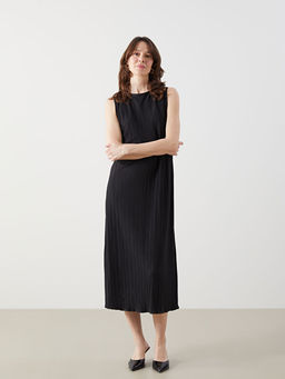 Bisiklet Yaka Dokulu Elbise