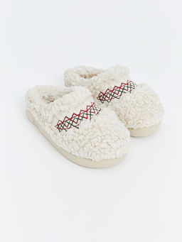 Pel?? Kad?n Ev Terli?i