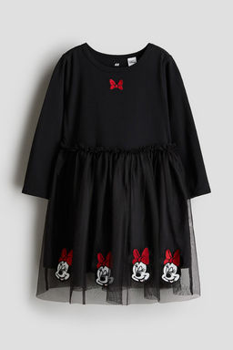 Vestido con falda de tul y motivo estampado