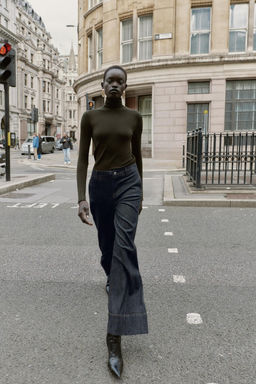 WIDE LEG TROUSERS WITH SEAMS