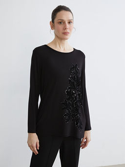 Bisiklet Yaka ?i?ekli Kad?n Ti??rt