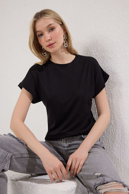 TRENDYOLMILLA Siyah Viskon Icerikli Regular/Normal Kesim Bisiklet Yaka Orme T-Shirt TWOSS25TS00167  фото 5