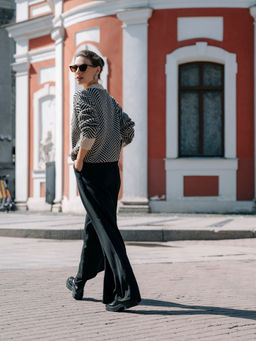 Кардиган бежевого цвета с геометрическим принтом на пуговицах - 1001dress фото 10