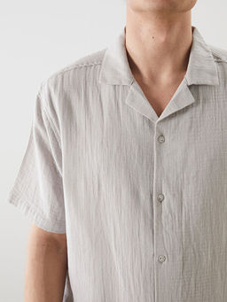 Standart Fit K?sa Kollu Erkek G?mlek