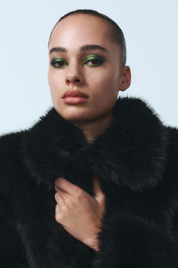 FAUX FUR SHORT COAT - Zara фото 14