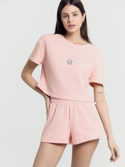 Комплект женский (футболка, шорты) в розовом цвете - Mark formelle фото 3