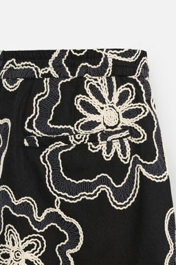 EMBOSSED EMBROIDERED BERMUDA SHORTS - Zara фото 10