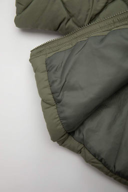 Стеганое плюшевое пальто с воротником для маленьких девочек - Defacto фото 4