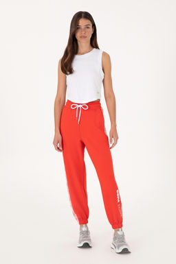 Kad_n K_rm_z_ E_ofman Alt_ Sepette S_rpriz _ndirim