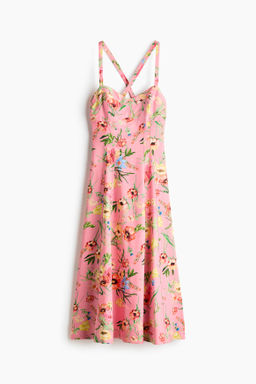 Vestido acampanado en mezcla de lino