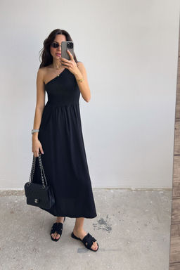 Siyah Duz Gipeli Midi Tek Kol Burumcuk/Dokulu Orme Elbise TWOSS25EL00540