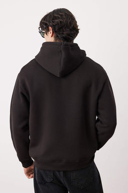 Siyah Biber Nak?sl? Oversize/Genis Kesim Ici Polarl? Kapusonlu Sweatshirt TMNAW25SW00016
