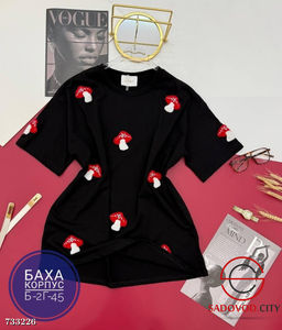 Свободная футболка женская