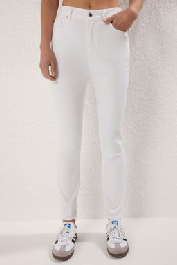 Beyaz Yuksek Bel Skinny Jeans TWOSS25JE00306 - Trendyolmilla фото 3