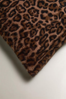 FAUX FUR AND ANIMAL PRINT CUSHION COVER - Zara фото 2