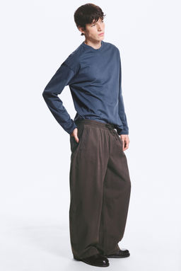Pantalones de Corte Barril con Cintura El?stica - H&m фото 6