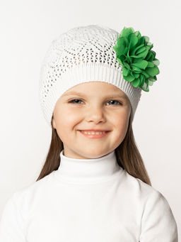 Шапка вязаная детская белая