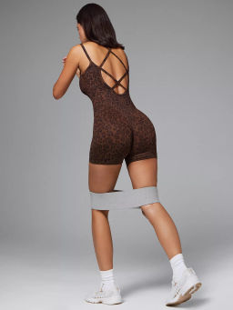 Моделирующий комбинезон LEO