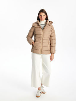 Kap??onlu Kad?n ?i?me Mont