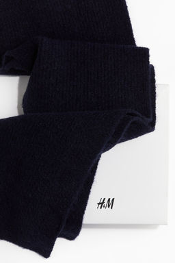 Conjunto de gorro beanie y bufanda en punto - H&m фото 2