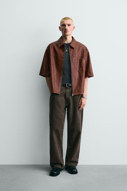 SOBRECAMISA RELAXED FIT EFECTO PIEL / Rojizo
