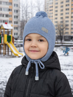 Шапка вязаная голубая