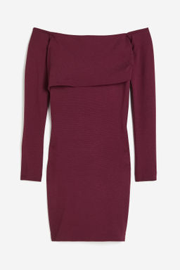 Vestido off-the-shoulder