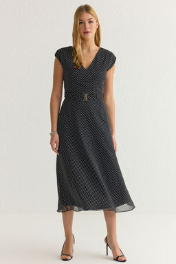 Siyah Kemerli Puantiye Desenli A Kesim Midi Astarl? Sifon Dokuma Elbise TWOSS25EL00135