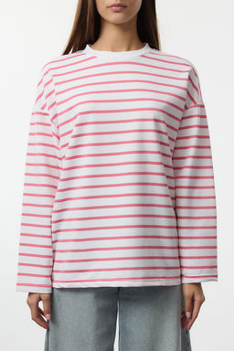 TRENDYOLMILLA Beyaz Cizgili Oversize/Genis Kesim Bisiklet Yaka Ince Orme Sweatshirt TWOAW23SW00326 фото 12