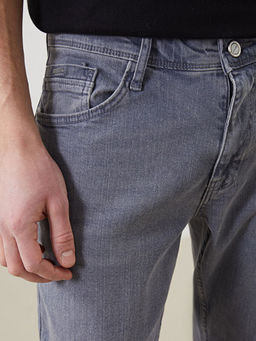 750 Slim Fit Erkek Jean Pantolon