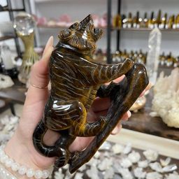 Тигр из камня Тигровый глаз