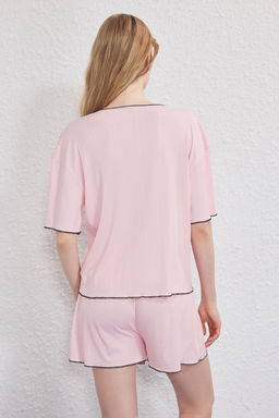 Trendyolmilla Pembe Kurdele/Fiyonk ve Baby Overlok Detayl? Sortlu Fitilli Orme Pijama Tak?m? THMSS25PT00403  фото 6